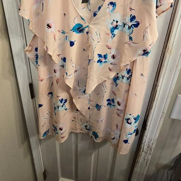 Lane Bryant Size 28 Pink Floral Shirt - Picture 5 of 7